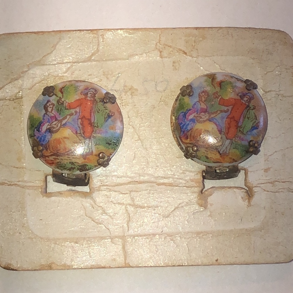 Vintage Round Clip-On Earrings in Multicolor